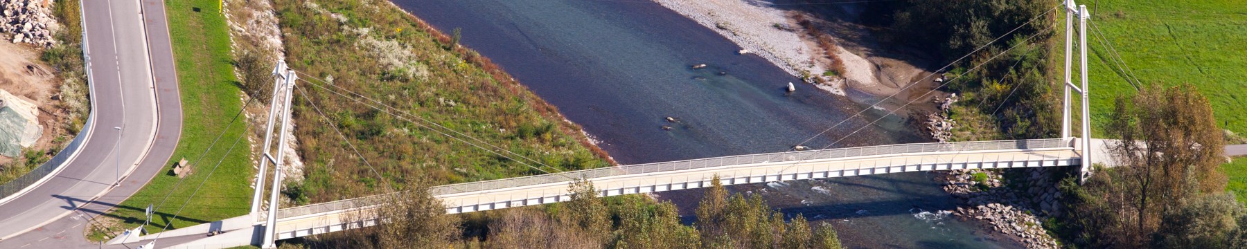 Ponte sul fiume